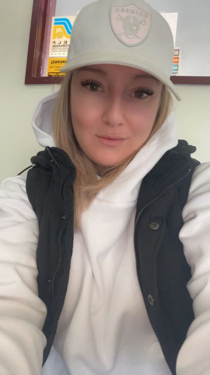 u112178852 OnlyFans picture