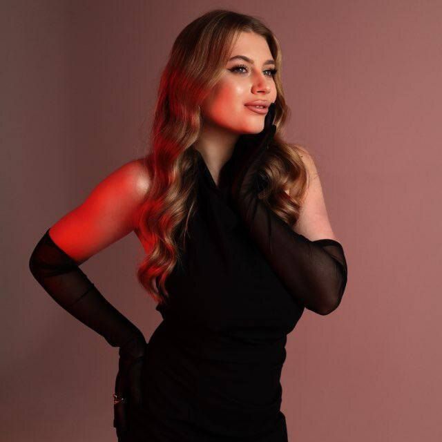 hollywoodelize OnlyFans profile picture