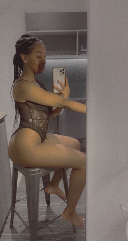 slim.kiara OnlyFans picture