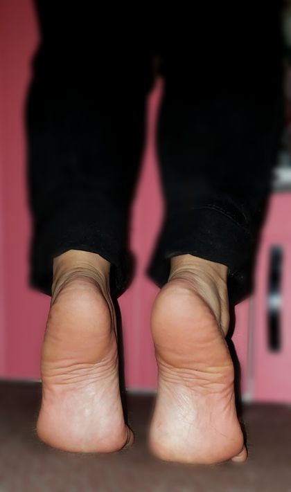 feettwofriends OnlyFans picture