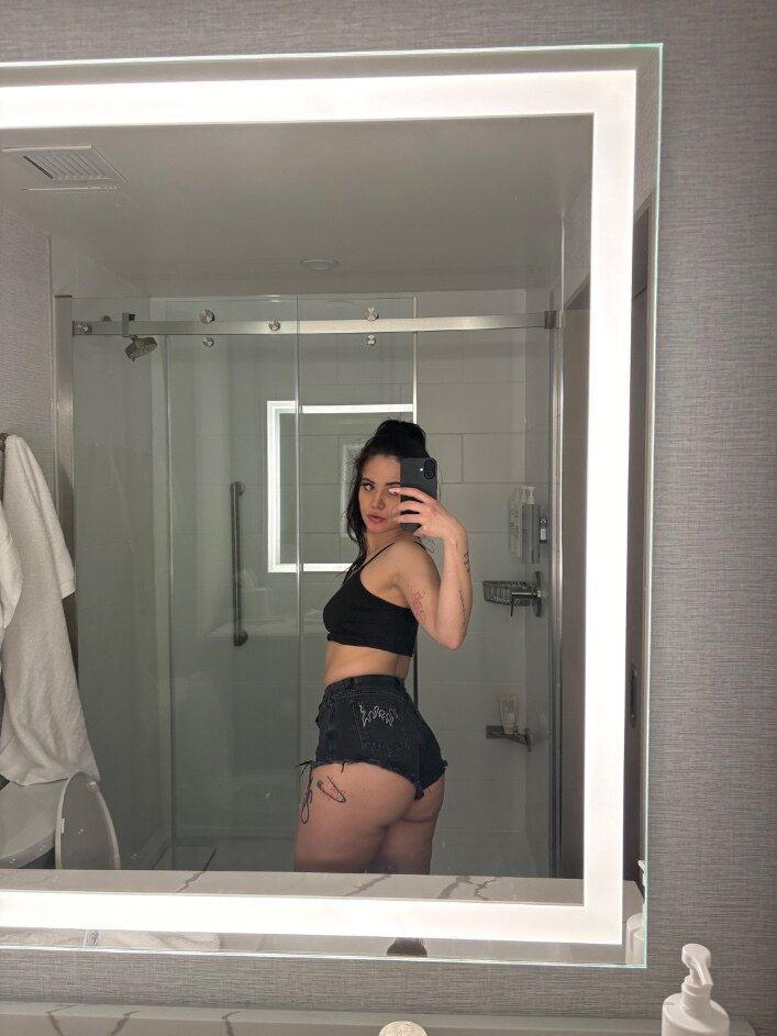 ariiiaaaa OnlyFans profile picture
