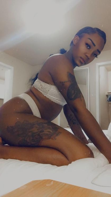 theohyesjoyshow OnlyFans picture
