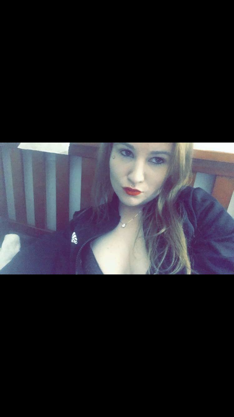 sabrinathetwin OnlyFans profile picture