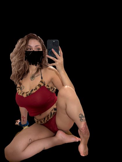 dommommyari OnlyFans picture