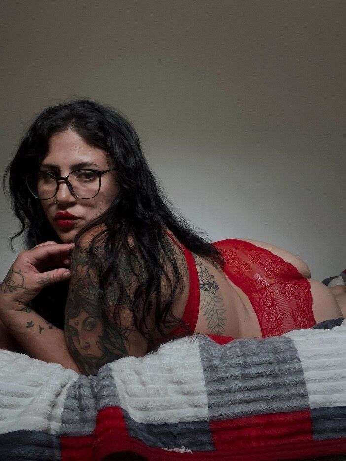 theislavega OnlyFans profile picture