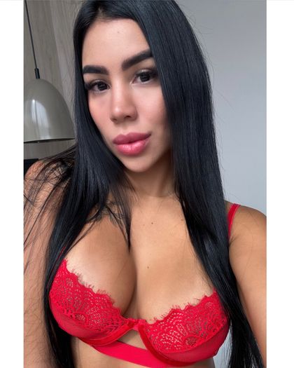 salmahadesct1 OnlyFans picture