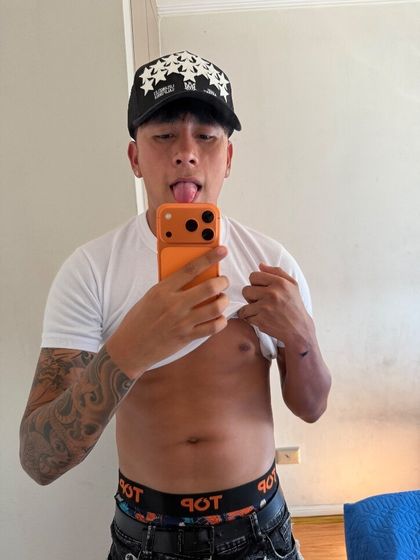 flowsutroo OnlyFans picture