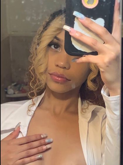 ygmamitaxo OnlyFans picture