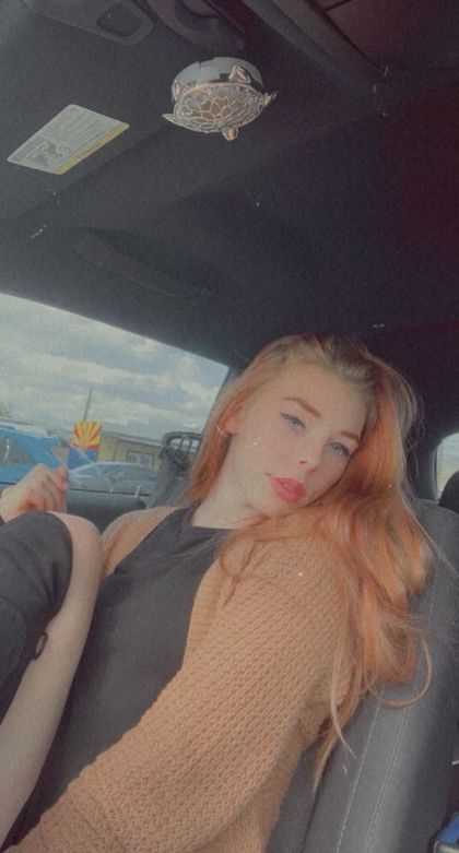 scarlet879 OnlyFans picture