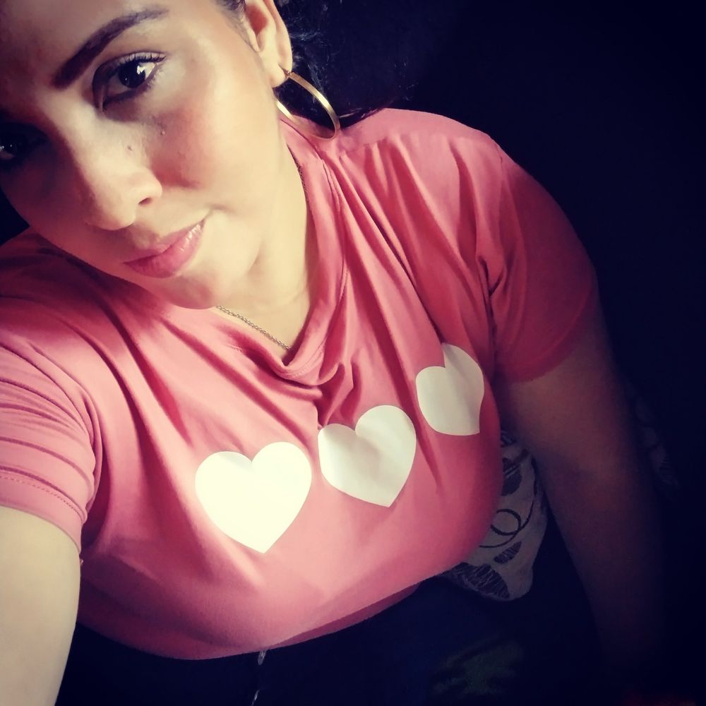 yulipinkcurvy OnlyFans profile picture