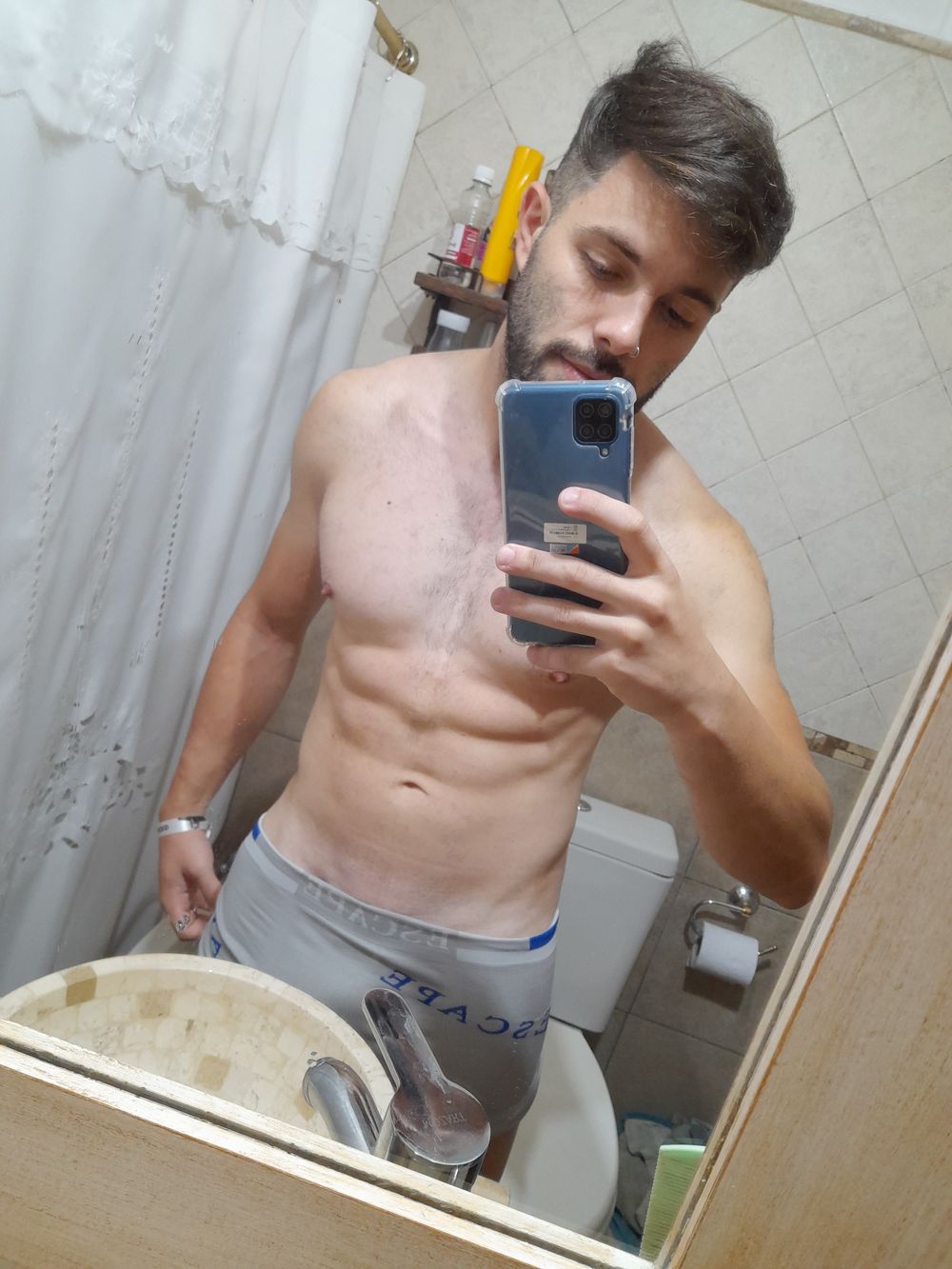 aresmartin OnlyFans profile picture