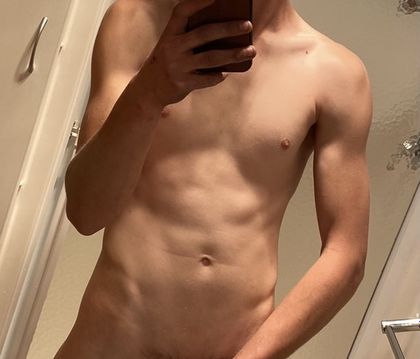 twinkboywithtoy OnlyFans picture