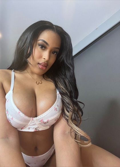 2tunn OnlyFans picture