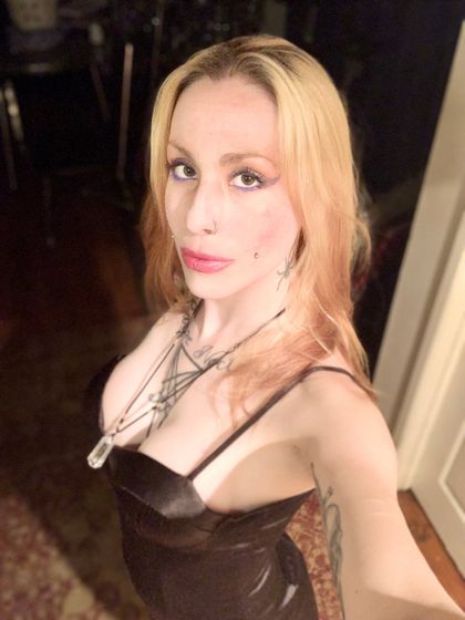 lilithbathoryluna13 OnlyFans picture