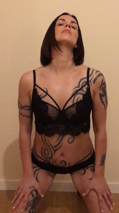 tattooedbutsweet OnlyFans picture