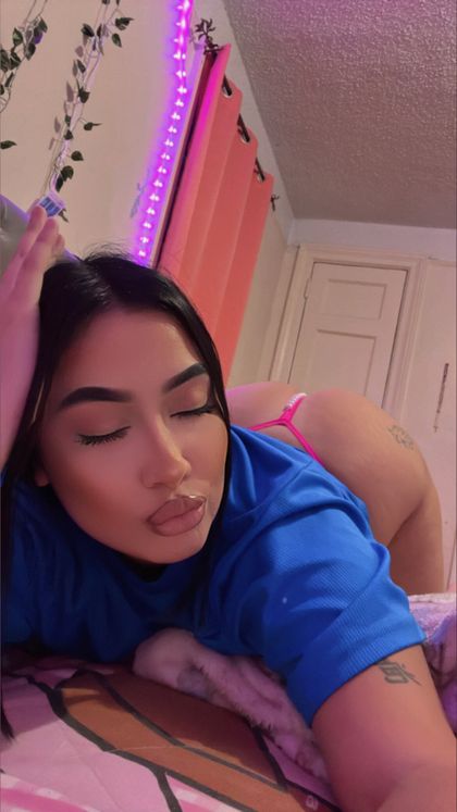 hellokittymaris OnlyFans picture