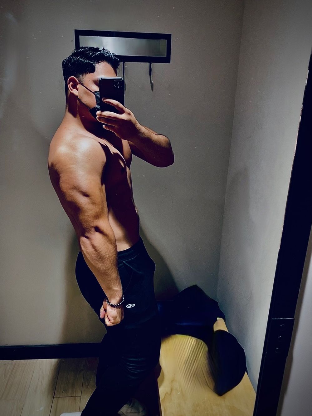 alv011015 OnlyFans profile picture