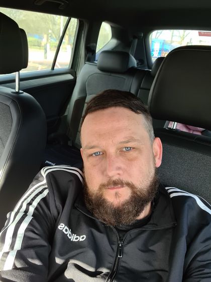 ukswingerguy OnlyFans picture