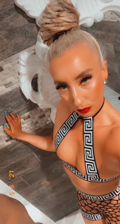 stellawolfe OnlyFans picture
