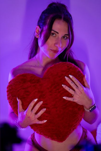 miaduvaloff OnlyFans picture