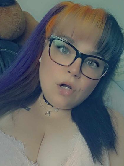 foxxi_reads.smut OnlyFans picture