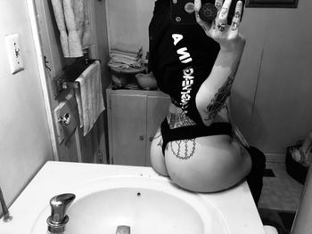 Nicole Sixx