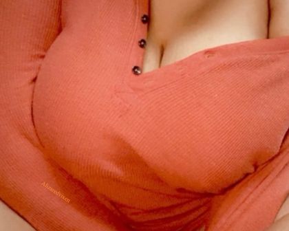 alizaredvixen OnlyFans picture