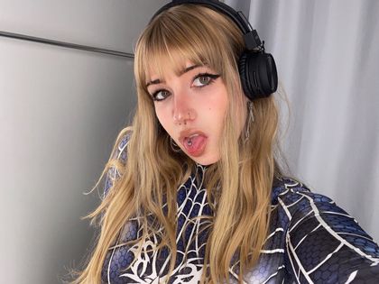 cykasuika OnlyFans picture