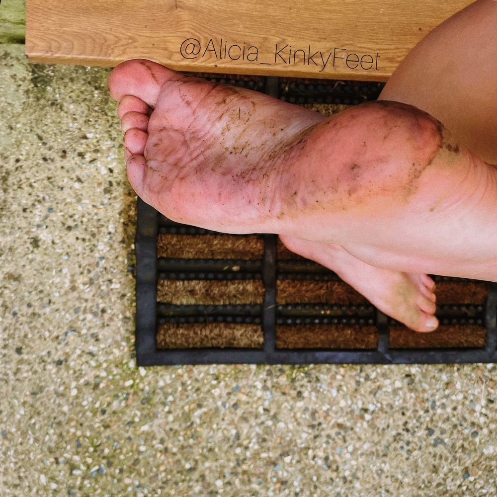alicia_kinkyfeet OnlyFans profile picture