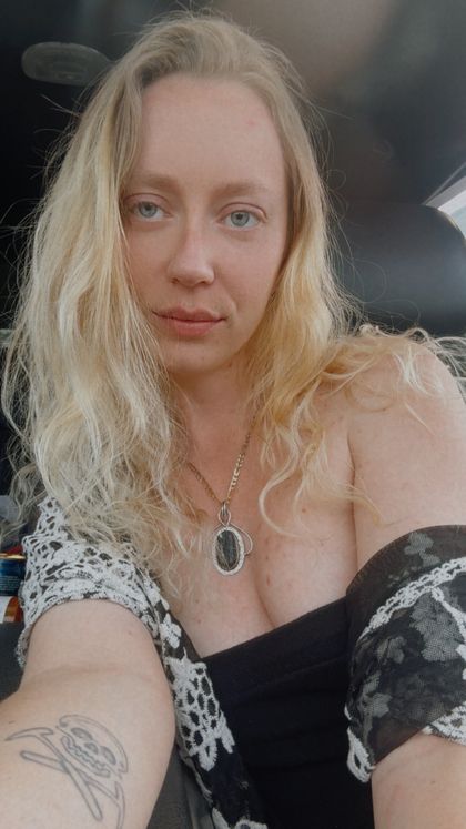 carolinetierney OnlyFans picture