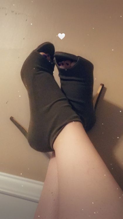 lilac_sky24 OnlyFans picture