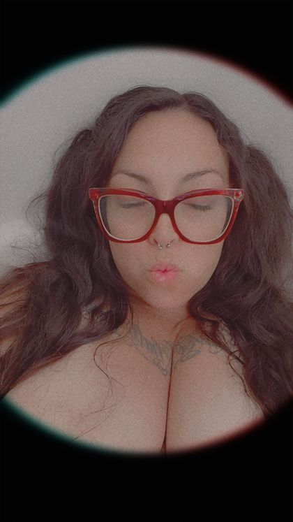 lovelyk42069 OnlyFans picture