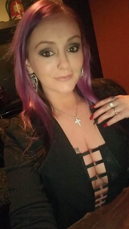 b.allie OnlyFans picture
