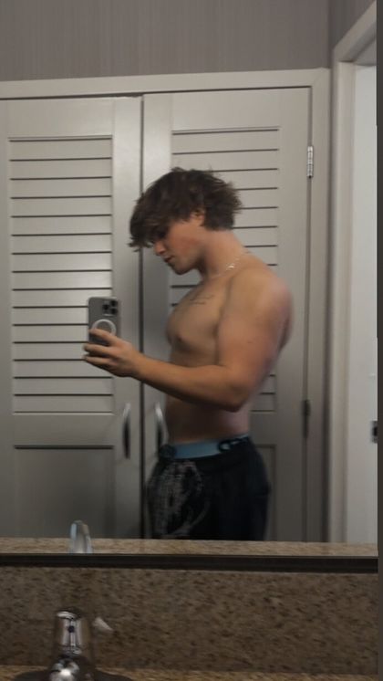 ethan_von OnlyFans picture