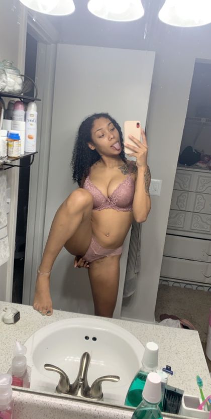 pretty_petite8 OnlyFans picture