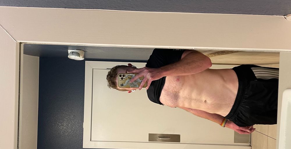 andrew2733 OnlyFans profile picture