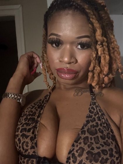 world4ivy OnlyFans picture