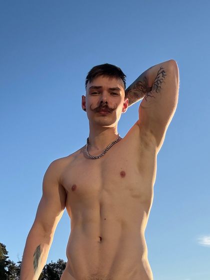 henai OnlyFans picture