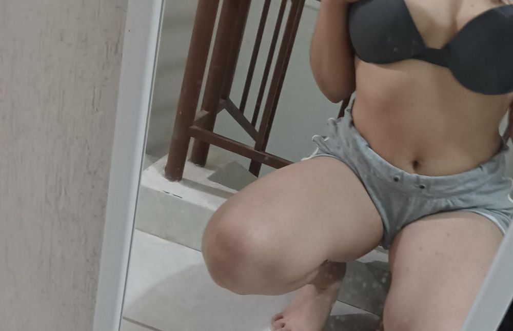 j_lzn OnlyFans profile picture