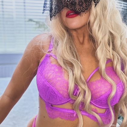 headoverheels18 OnlyFans picture