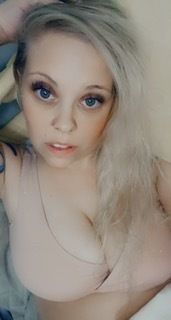Best Ashynicole OnlyFans Accounts | FansMetrics.com