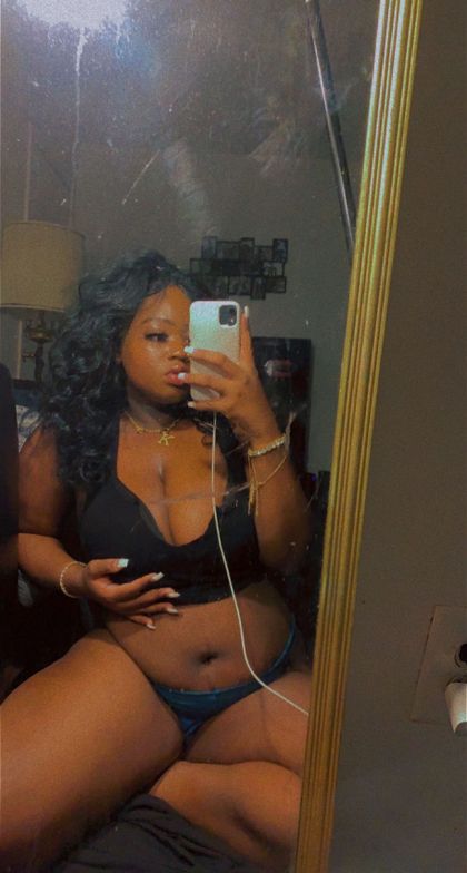 chocolatenicole OnlyFans picture