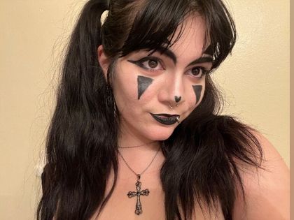uneasyheartsx OnlyFans picture