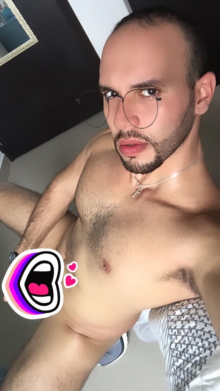 gregoriosexy22 OnlyFans - Free Trial - XXX Photos | FansMetrics.com