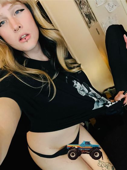 strawberrymilkghost OnlyFans picture