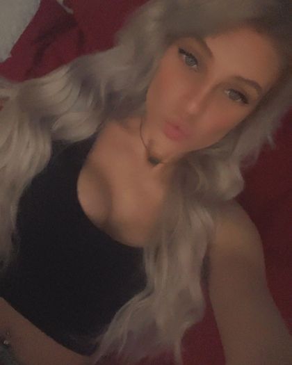 xblondxbarbiex OnlyFans picture