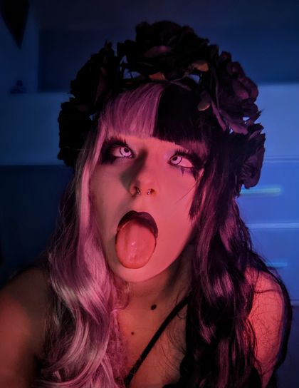 peachieplum OnlyFans picture