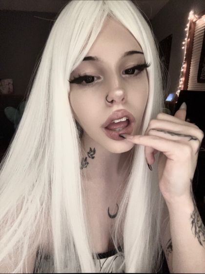 v4mpyk4t2 OnlyFans picture