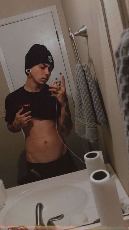 u168044367 OnlyFans picture