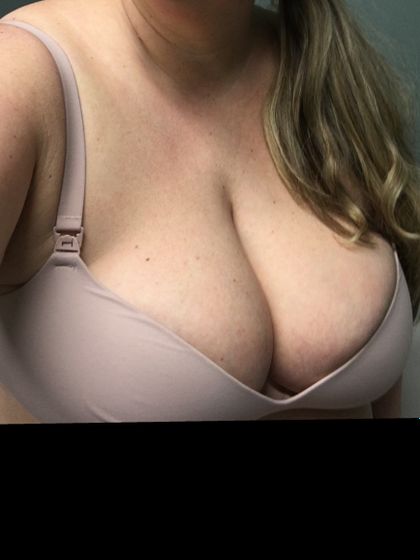 milk-a-wish-mama-222 OnlyFans picture